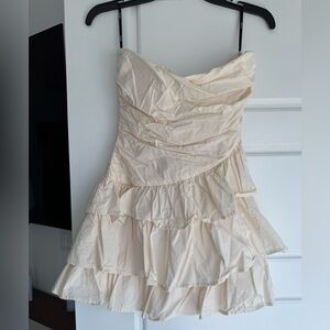 Forever 21 Strapless Tiered Ruffle minidress